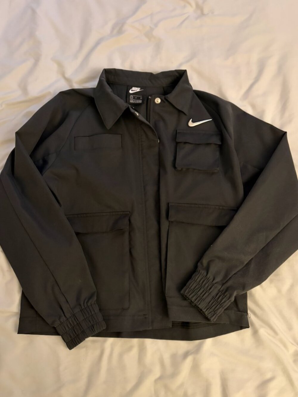 Nike Women’s Swoosh Woven Utility Jacket Black